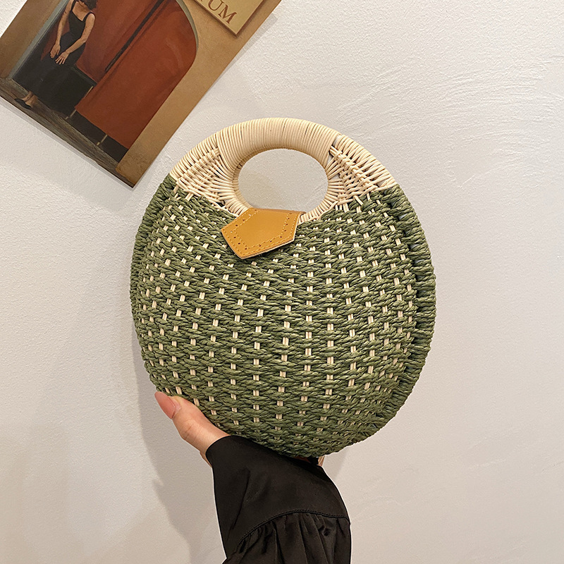 Luxury Brand Designer Bag Unique Cute Rattan Handbag For Women 2025 Spring Fashion Casual Straw Beach Bag Simple Shell Bag Trendy