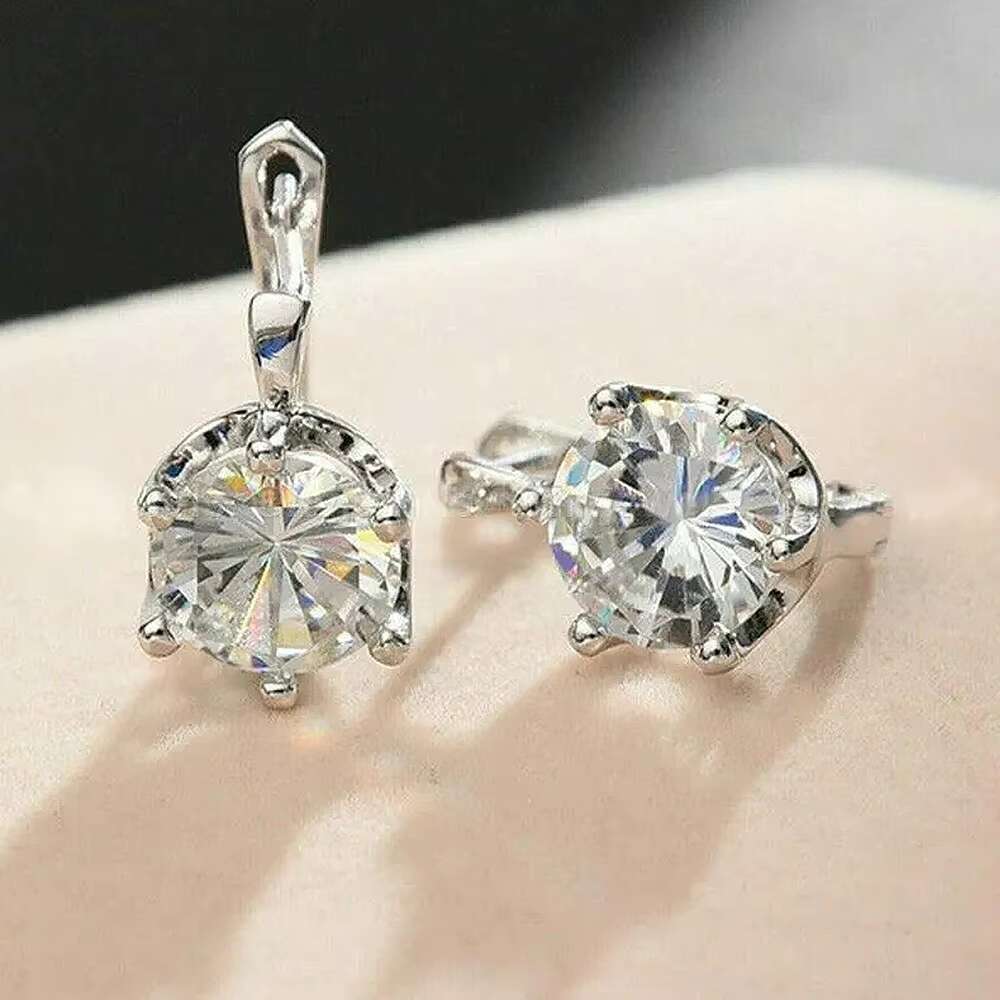 Wholesaler Simple Style Round Sparkling Cubic Zirconia Earrings for Women Fashion Jewelry Silver Plated Hoop Earrings