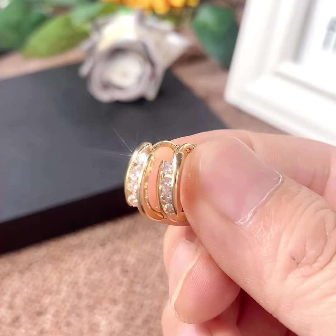 Factory OEM New Gold Plating White Imitated Diamond Earrings for Women Wedding Wholesale Low-key CZ Hoop Earrings Jewelry