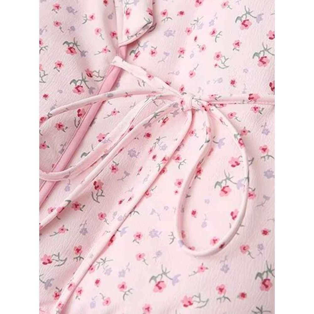 New autumn fresh pink floral V-neck hemming slightly wrinkled fabric versatile lace-up long-sleeved cotton jacket for women
