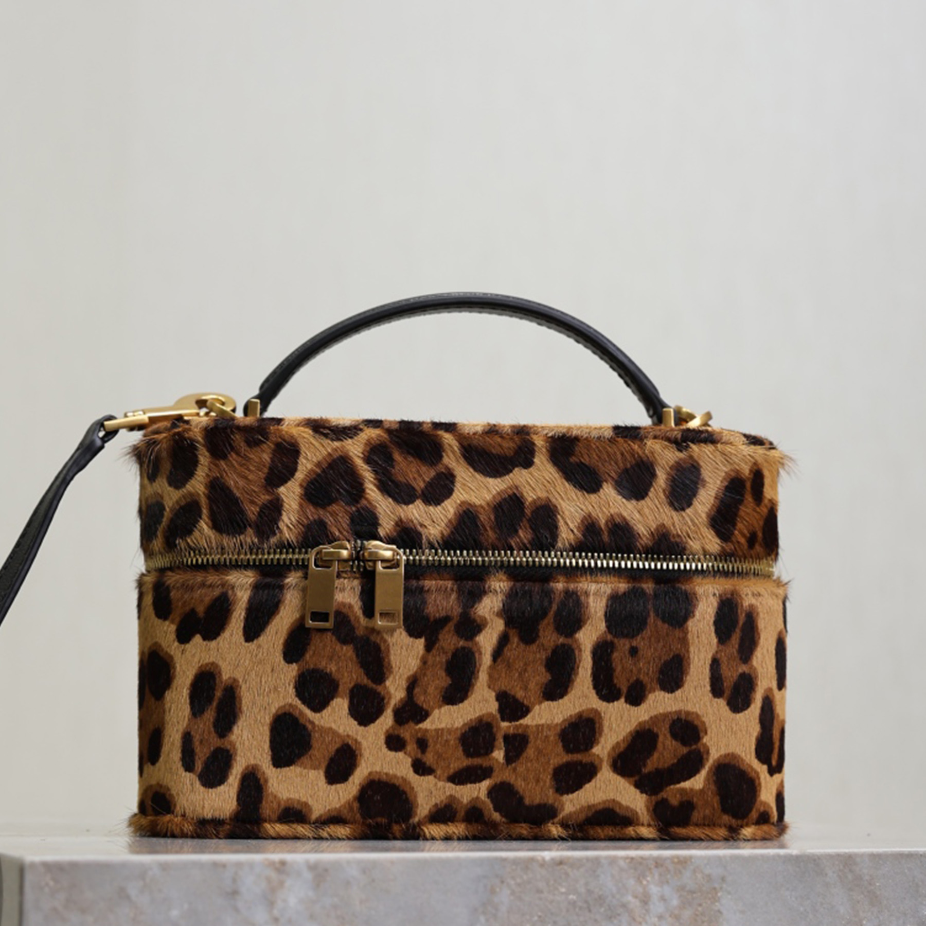 New Gaby Vanity Bag In Pony Hair Leather Luxury Designer Soft Genuine Leather Shoulder Bag Golden Hardware Crossbody Bag Fashion Women Casual Shopping Purse