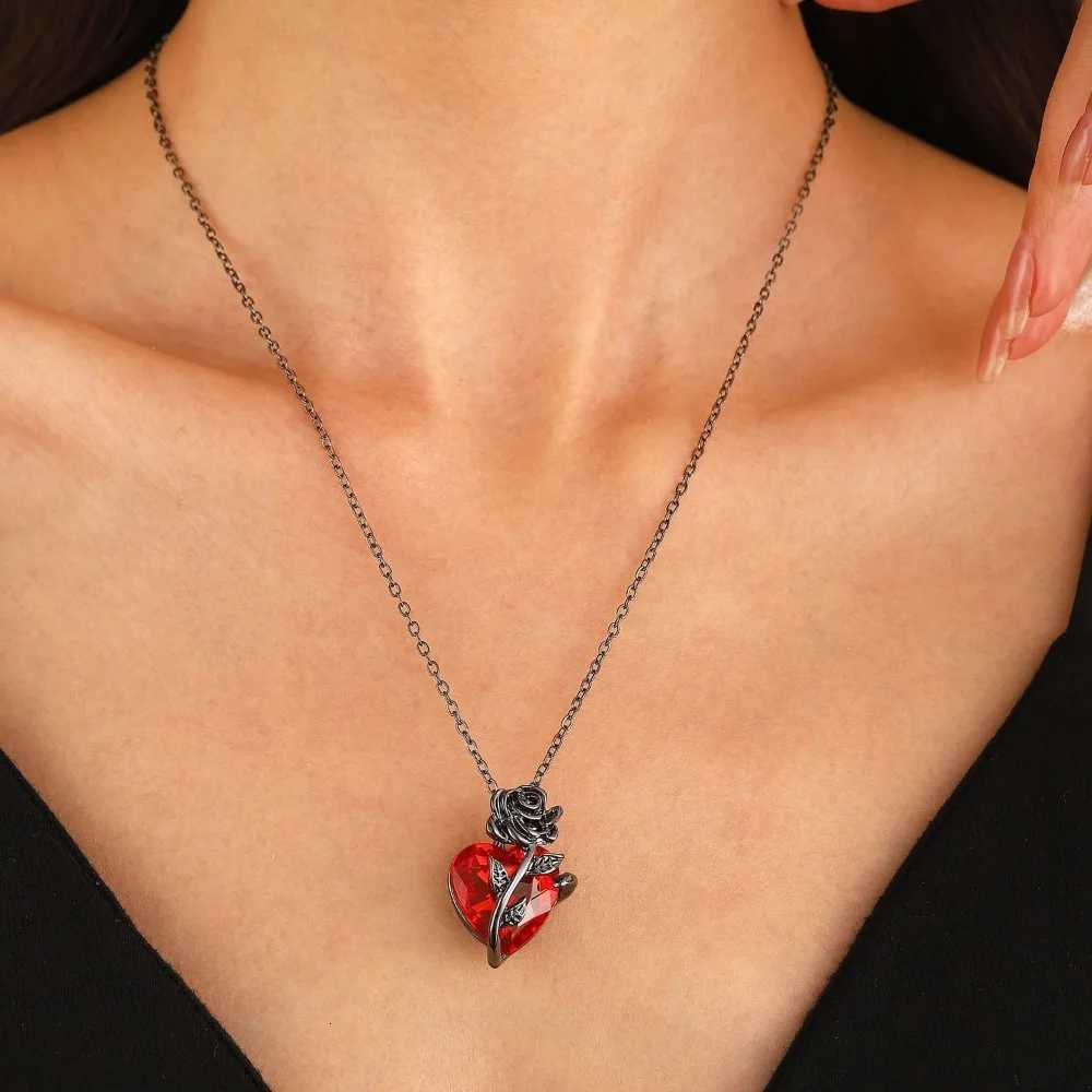 Gothic Rose Red Love Necklace Wens Y2K Jewelry Silver Color ToneBloody Human Pendant Jewelry Personal Gifts W250712