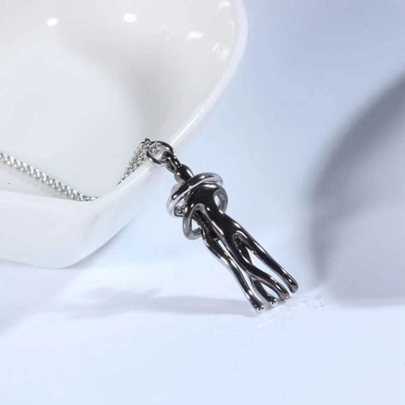 1PC New Fashion Hip Hop Enbrace Couple Pendant Necklaces For Women Men Punk Lovers Hug Necklace Prize Jewelry Party Gifts W250712