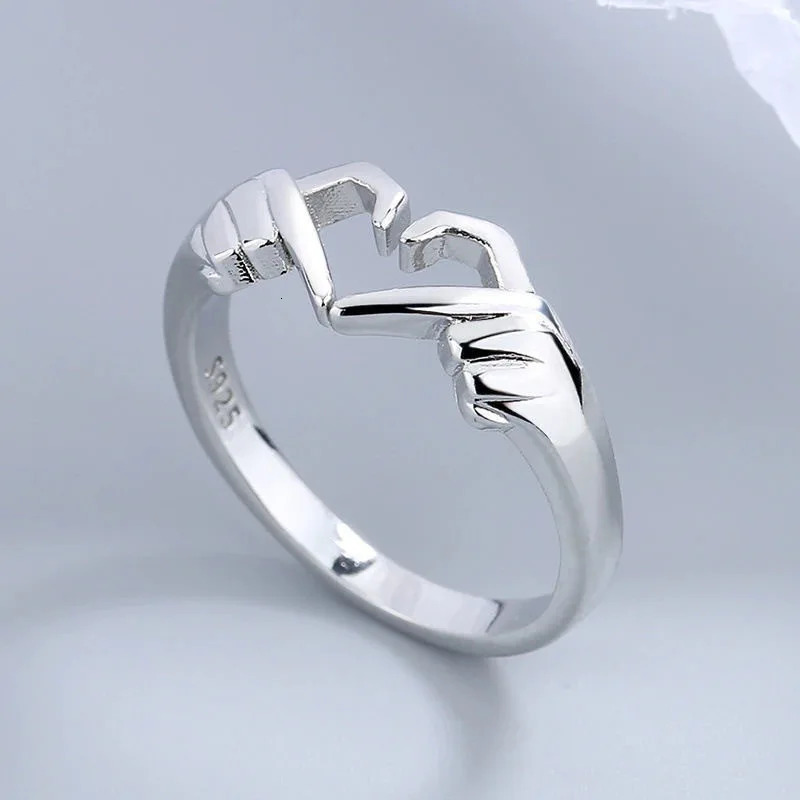 Romantic Love Hand with Heart Shaped Ring Creative Couple Silver Color Adjustable Open Rings Personality Party Jewelry Gift 250704