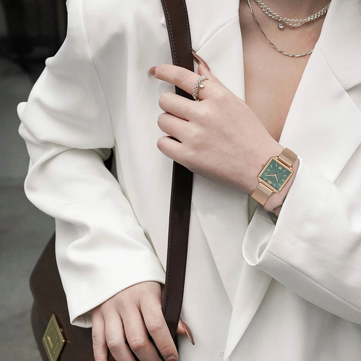 Fashion Top Quartz Movement Wrist Watch MULtifunctional 3ATM Waterproof Original Womens Casual Watches 250712