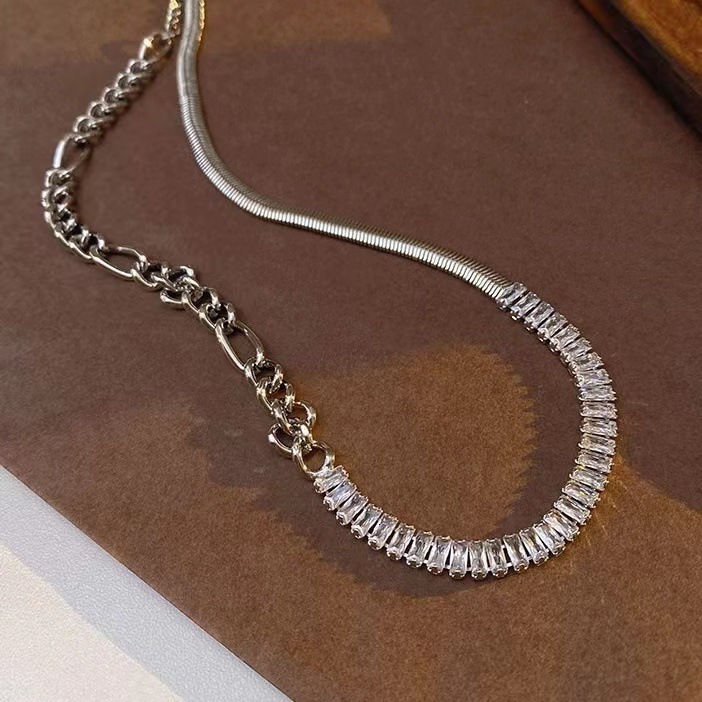 Luxury Jewelry Designer Jewelry Titanium Steel Basic Necklace For Men And Women, Ins Style Simple Collarbone Chain, Trendy Brand Versatile European Am