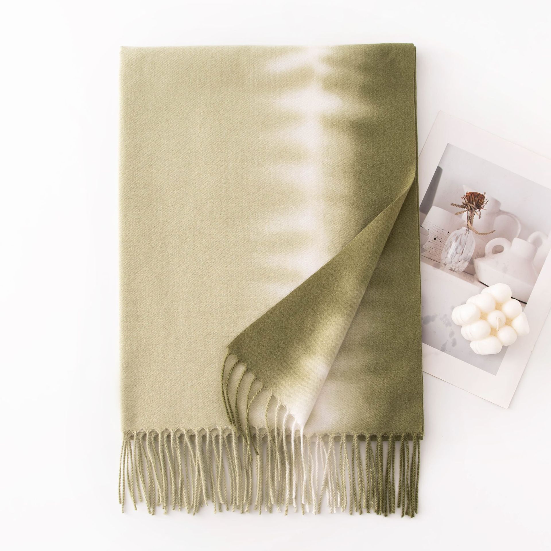 K1341 Cross-border autumn and winter fashion imitation cashmere scarf for women elegant versatile tassel gradient thick cold-proof warm shawl wholesal