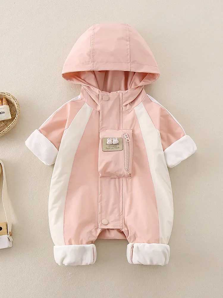 0-3Y Baby Girls Clothes Outdoor Jumpsuit Baby One Piece Jumpsuit Newborn Baby Clothing Windproof Hooded Romper with Pocket Z250712