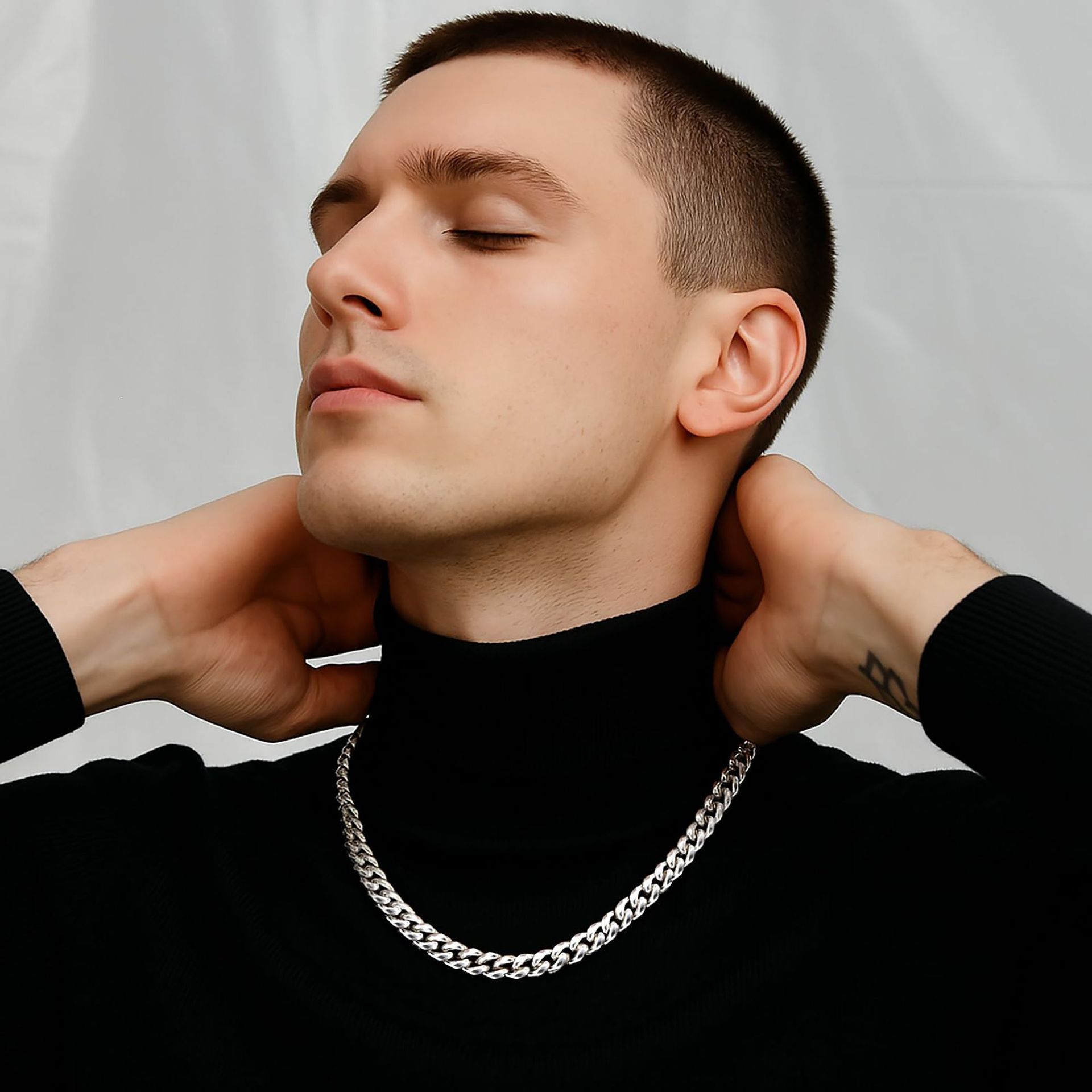 Luxury Jewelry Designer Jewelry Amazon Cross-border Hot-selling Stainless Steel Necklace For Men, European And American Fashion, Encrypted Round Polis