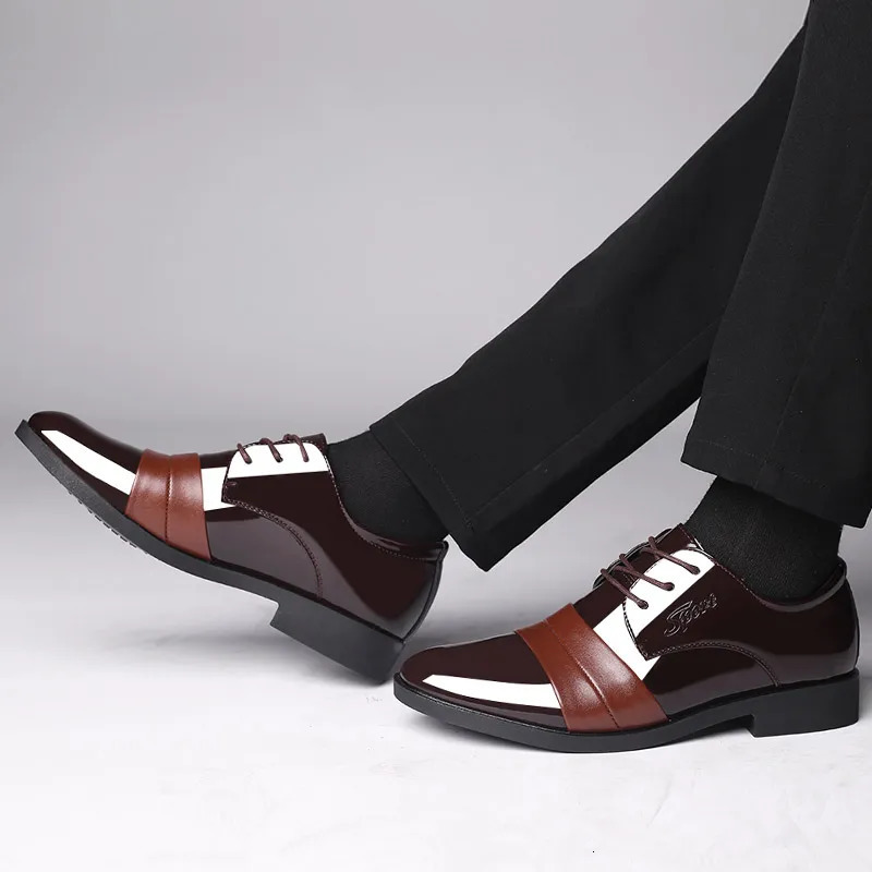 Social Shoe for Men Casual Business Patent Leather Dress Shoes Man Bright Upper Pointed Toe Trend Office Suit Footwear 250712