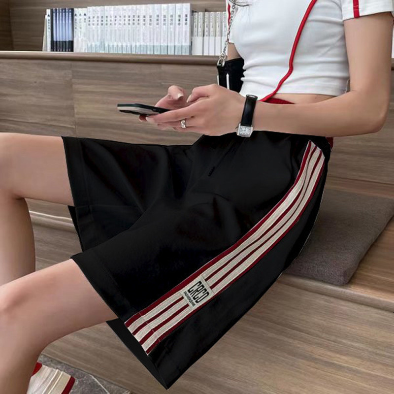 Summer new women's pants sports shorts Summer student casual loose and fashionable straight cotton running wide leg five quarter shorts New desig