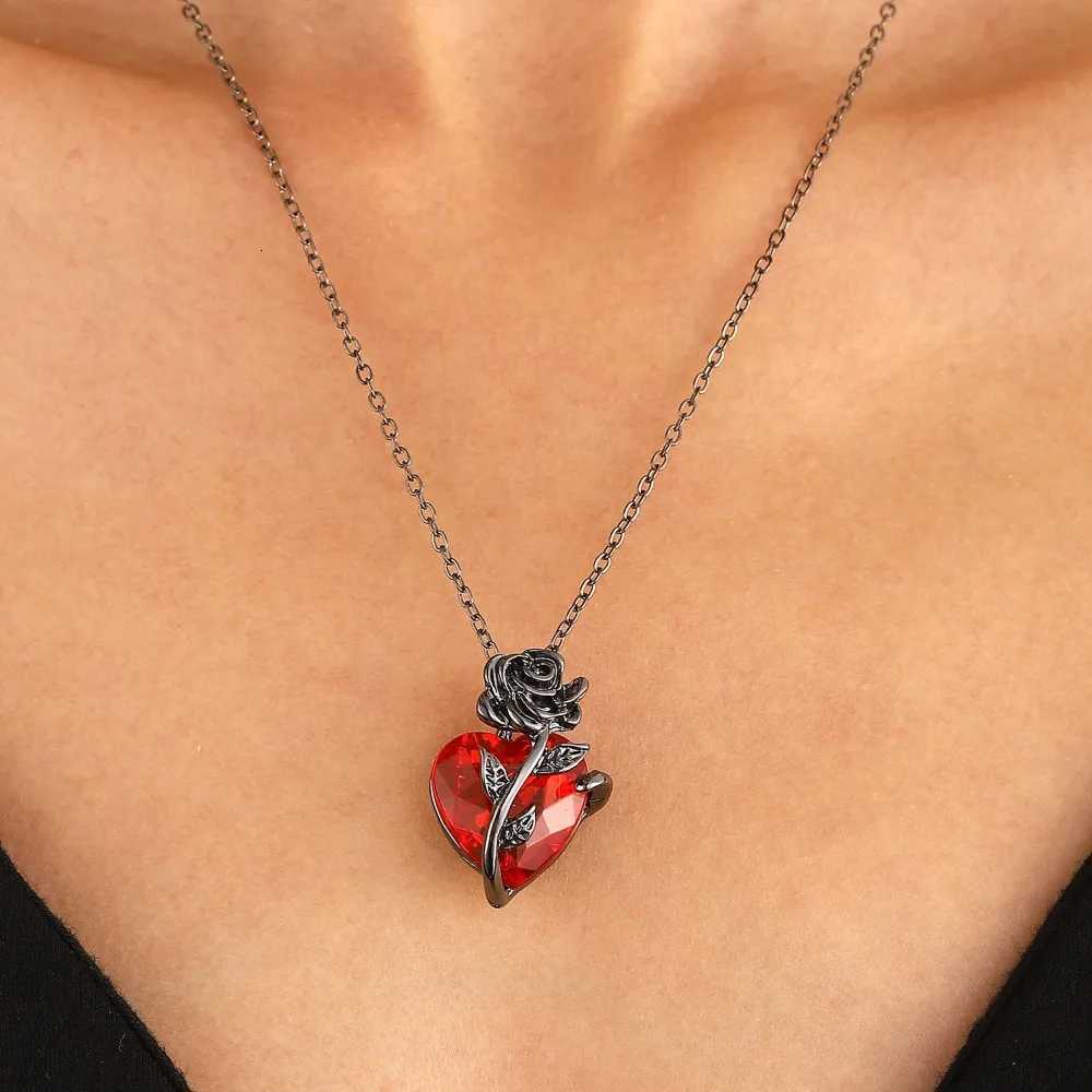 Gothic Rose Red Love Necklace Wens Y2K Jewelry Silver Color ToneBloody Human Pendant Jewelry Personal Gifts W250712
