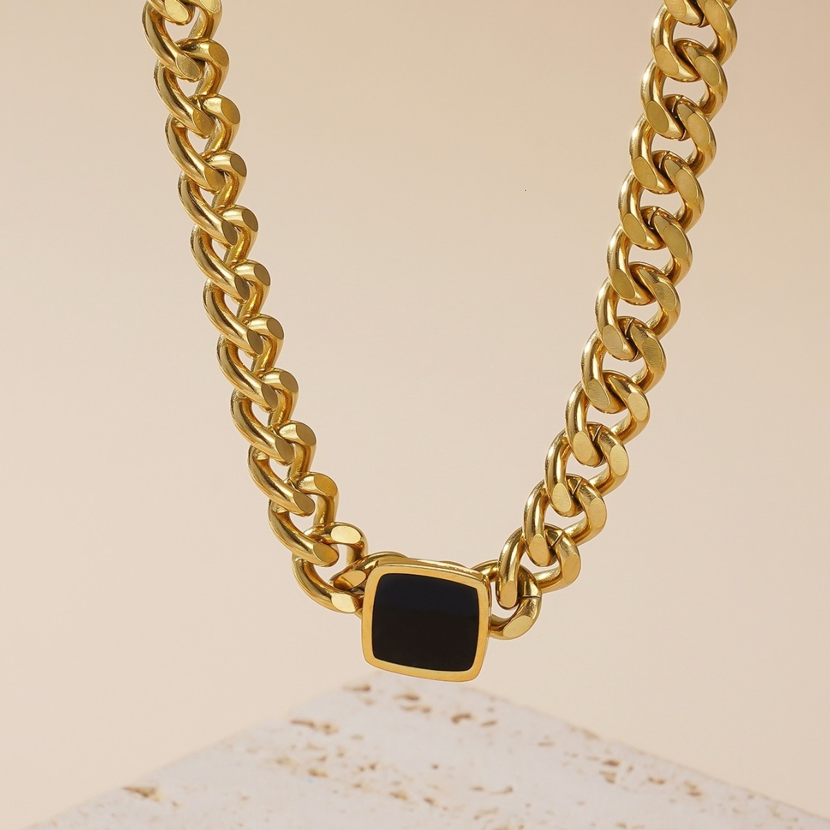 Luxury Jewelry Designer Jewelry Euopean And Ameican Style Unique Niche Vesatile Exaggeated Titanium Steel Thick Chain Non-fading Necklace Black Squae 