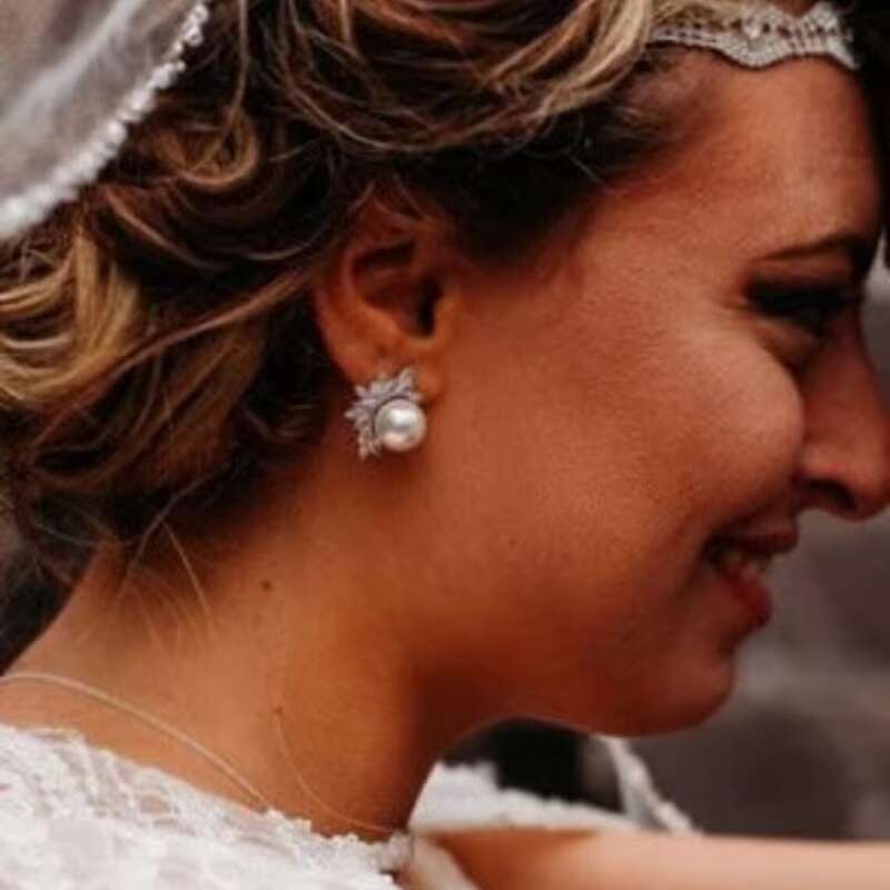 Wholesale Exquisite Womens Silver Plated Pearl Earrings Wedding Engagement Party Cubic Zirconia Stud Earrings for Women