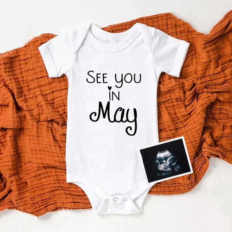 See You in January 2025 Baby Pregnancy Announcement Newborn Baby Bodysuit Clothes Funny Cute Toddler Infant Jumpsuits Outfits Z250712