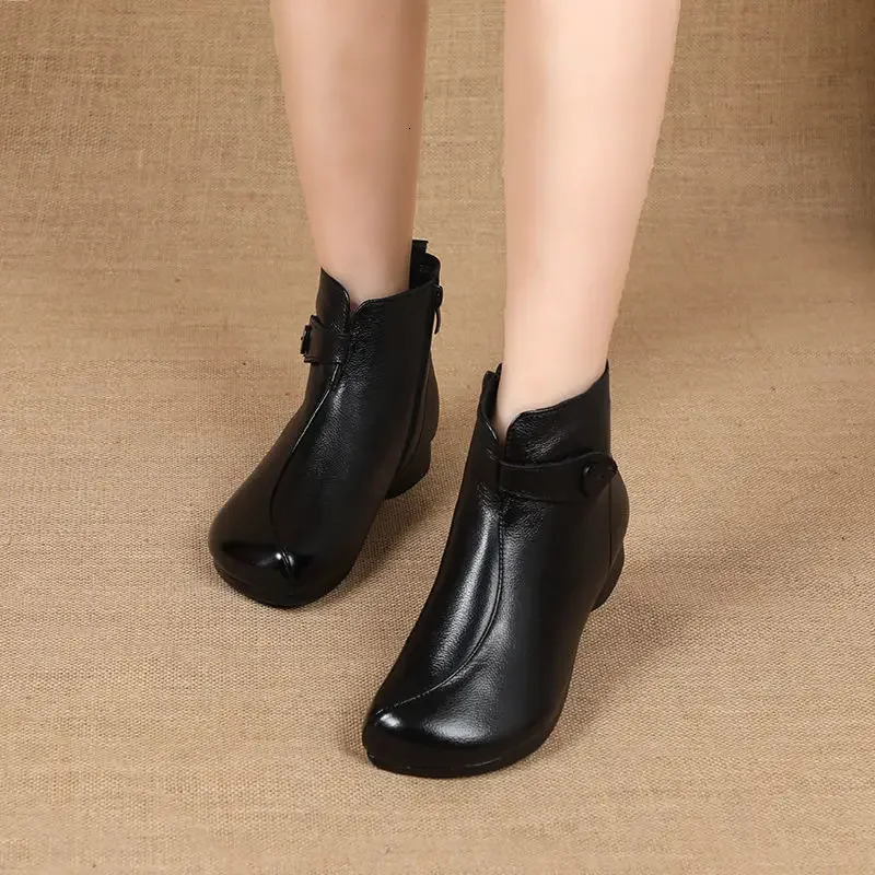 Autumn daily outside trekking shoes for womens ankle boots solid black brown leather moccasins casual boot shoes 250707