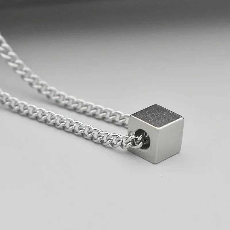 Stainss Steel Necklaces Geetric Square Cube Simplicity Sty Choker Pendant Chain Necklace for Men Wen Jewelry Party W250712