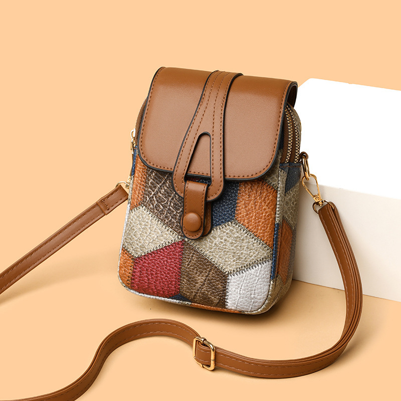 Free Shipping Designer Bag Phone Bag Crossbody Bag Zipper Shoulder Bag Versatile Fashion Vertical Exquisite Soft Leather Luxury Bag Casual Small Bag
