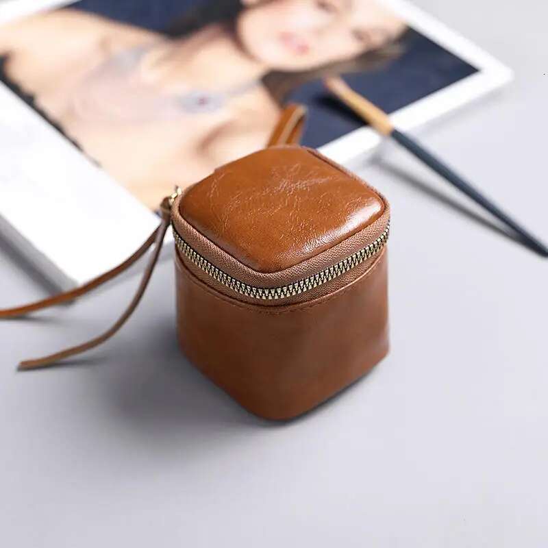 Fashion Small Square Coin Purse High Quality Retro Leather Lipstick Storage Cosmetic Case Women Mini Zipper Wallet Bag Pendant