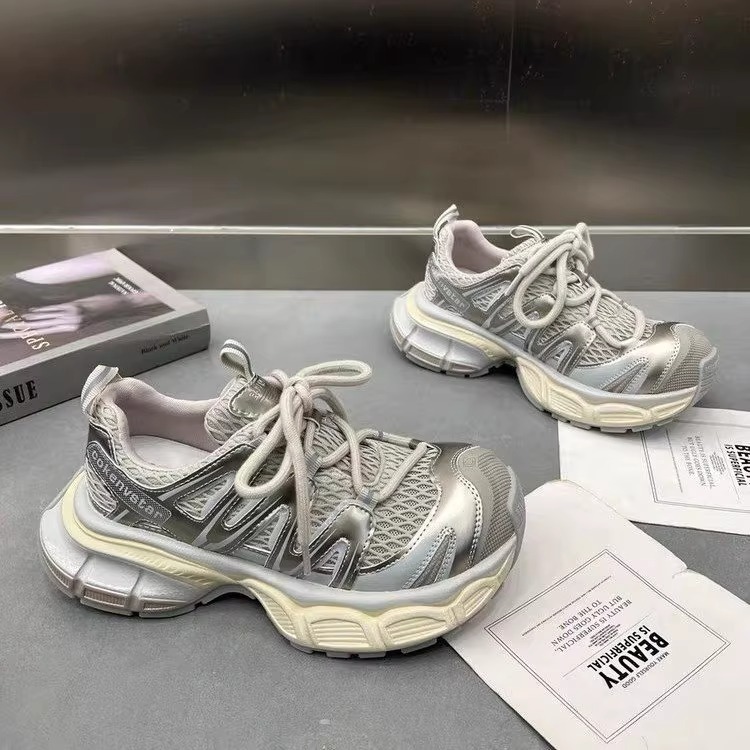 Mesh breathable dad shoes 2025 styles for spring and summer big - head thick - sole lightweight running sports shoes for women