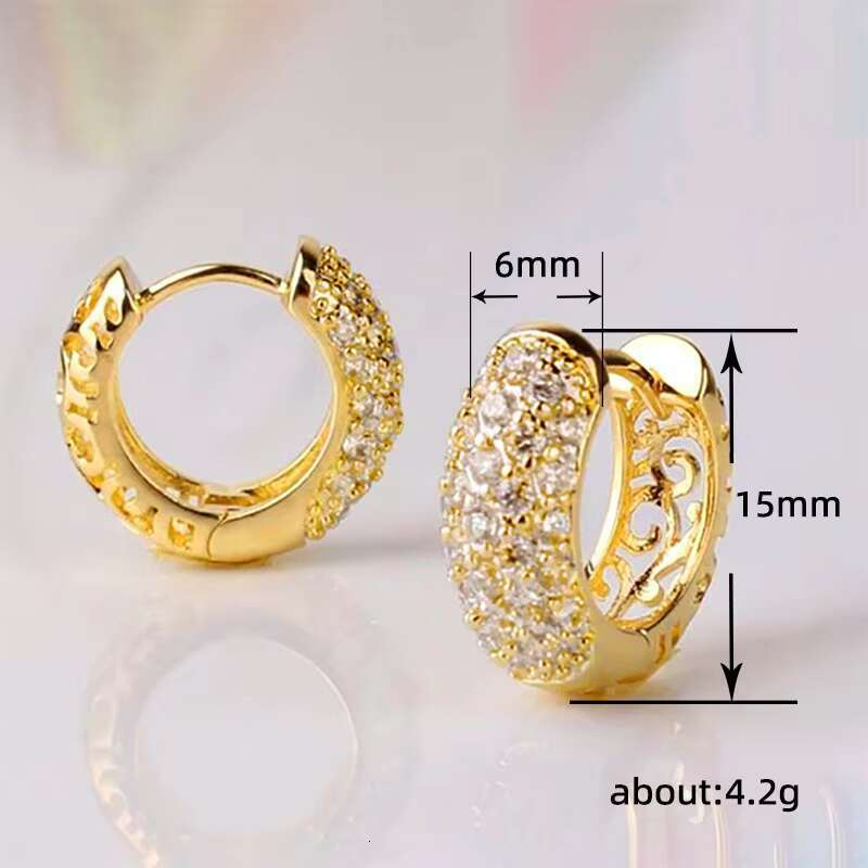 Fashion Hollow Pattern Temperament Cubic Zirconia Gold Plating Earrings Women Wedding Fashion Jewelry Hoop Stud Earrings