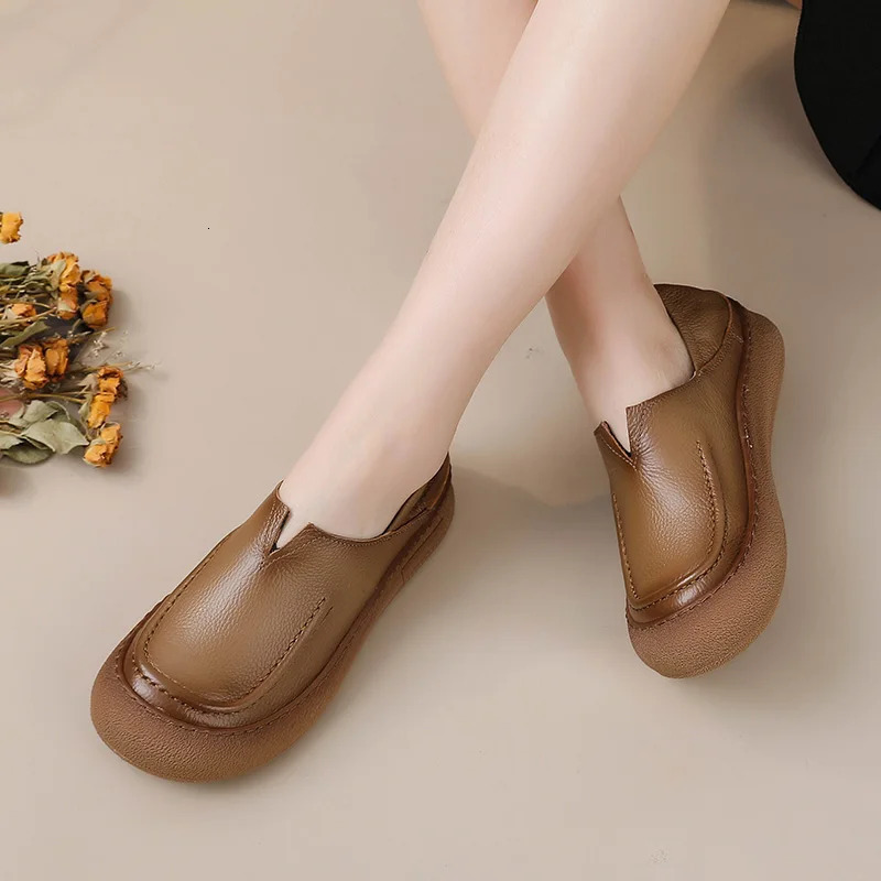 V cut cowhide leather flats ladies concise slip on shoes womens orthopedic loafers mother soft driving moccasin woman flats 250707