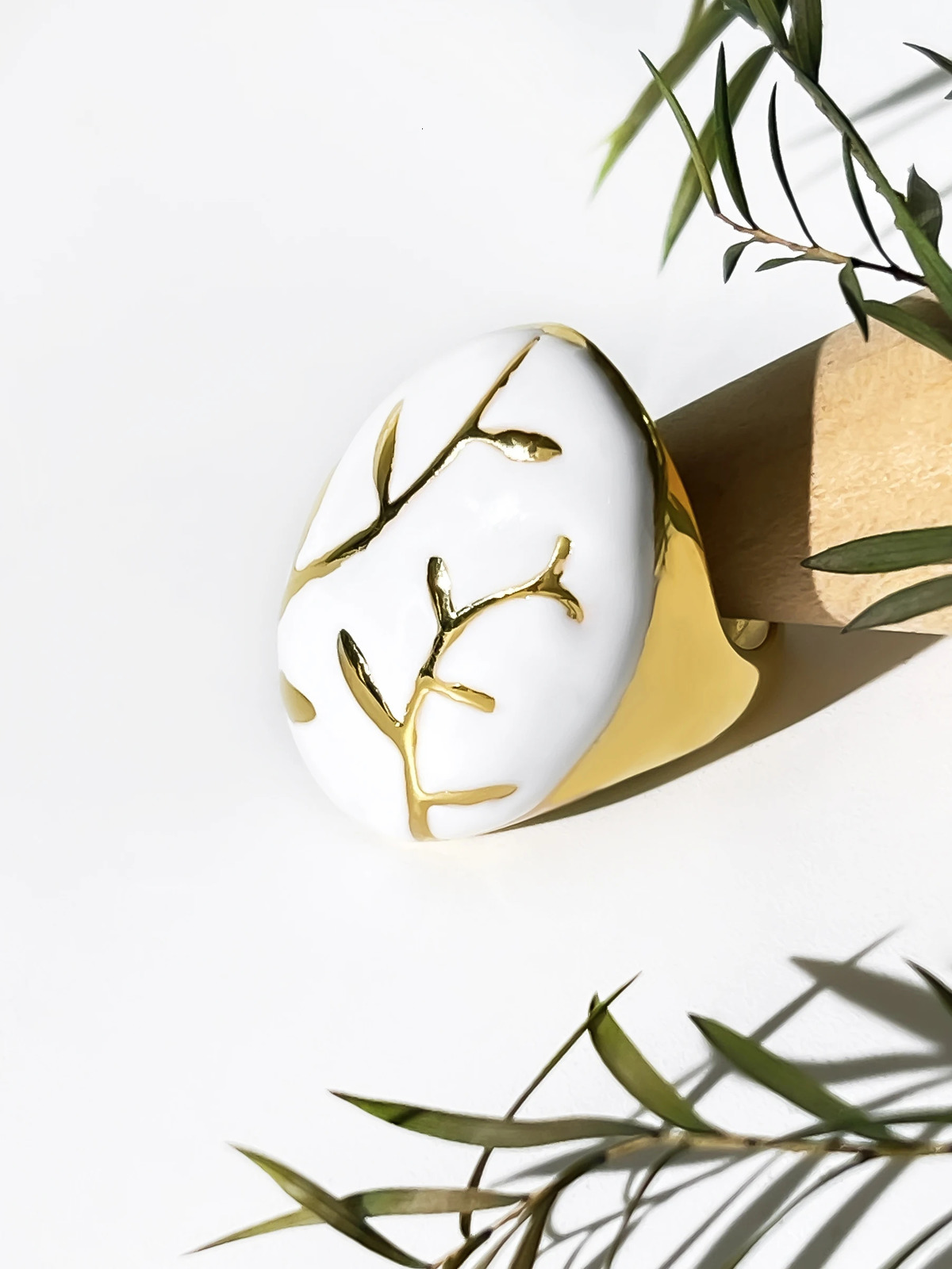 Perisbox Waterproof Stainless Steel 18K Gold Pvd Plated Oversized White Enamel Leaf Finger Ring for Lady Free Tarnish Jewelry 250708