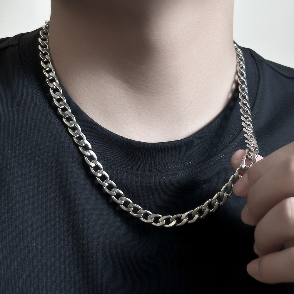 Luxury Jewelry Designer Jewelry European And American Basic Style Versatile Hip-hop Titanium Steel Necklace Niche Temperament Punk Cool Trend Non-fadi