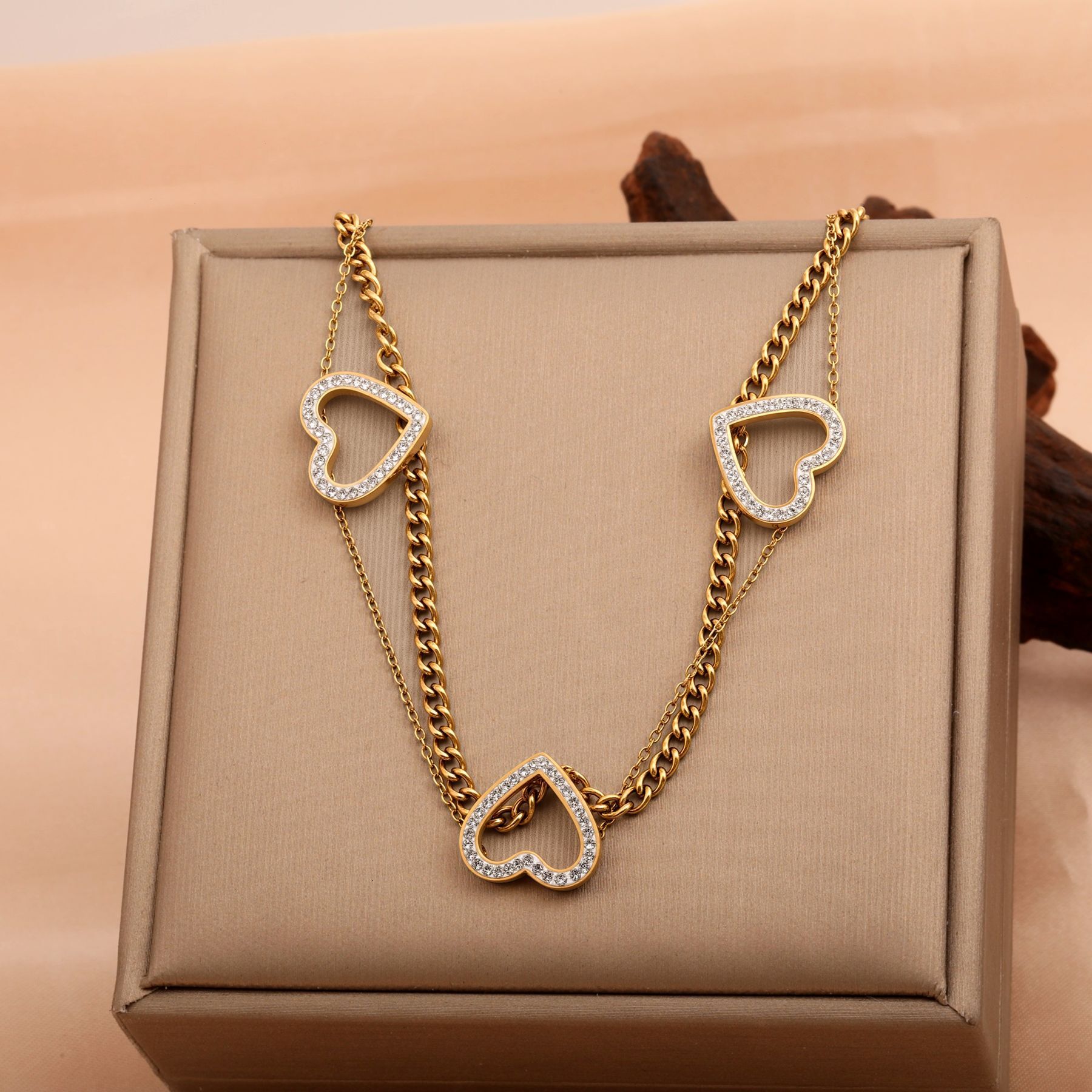Luxury Jewelry Designer Jewelry European And American Light Luxury Style Inlaid Diamond Hollow Heart Double Layer Stacked Necklace For Women High-end 