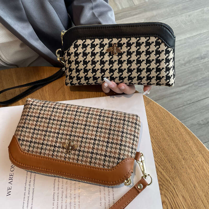 Handheld Canvas Elegant for Women Small Coin Purse Clutch Bag Can Hold Phone Fashionable New Exquisite