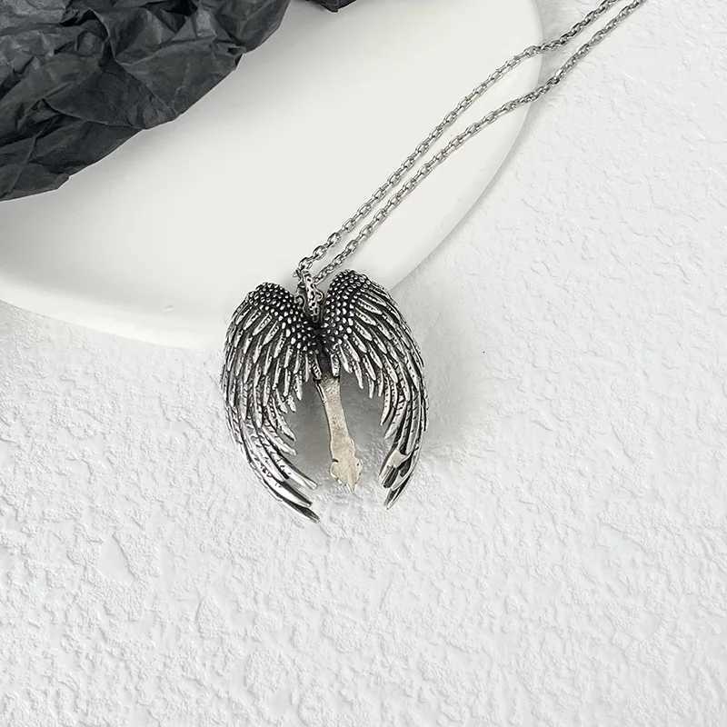 Vintage Silver Angel Wings Cross Pendant Necklace for Men Wen Guardian Angel T Shirt Sweater Necklace Jewelry Accessories Gift W250712