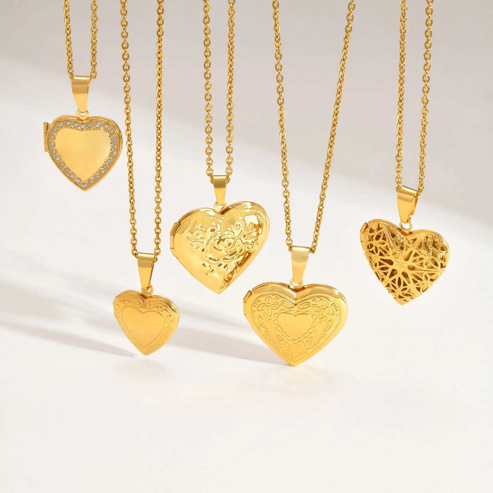 Vnox Stainless Steel Locket Necklace Pendant with Photo Fe Elegant Gold Plated Design Wens Gift W250712