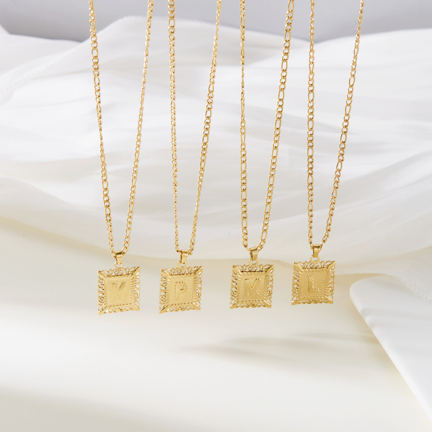 Luxury Jewelry Designer Jewelry Cross-border Fashion New Letter Necklace Creative Versatile Gold 26 Letter Square Stainless Steel NK Chain Necklace Wh