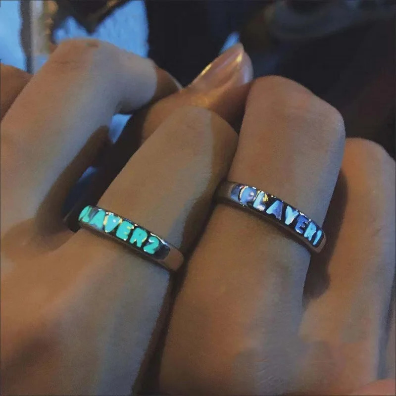 Fashion Blue Love Heart Luminous Ring for Women Men Retro Glow In Dark Silver Color Adjustable Couple Finger Rings Jewelry Gift 250704