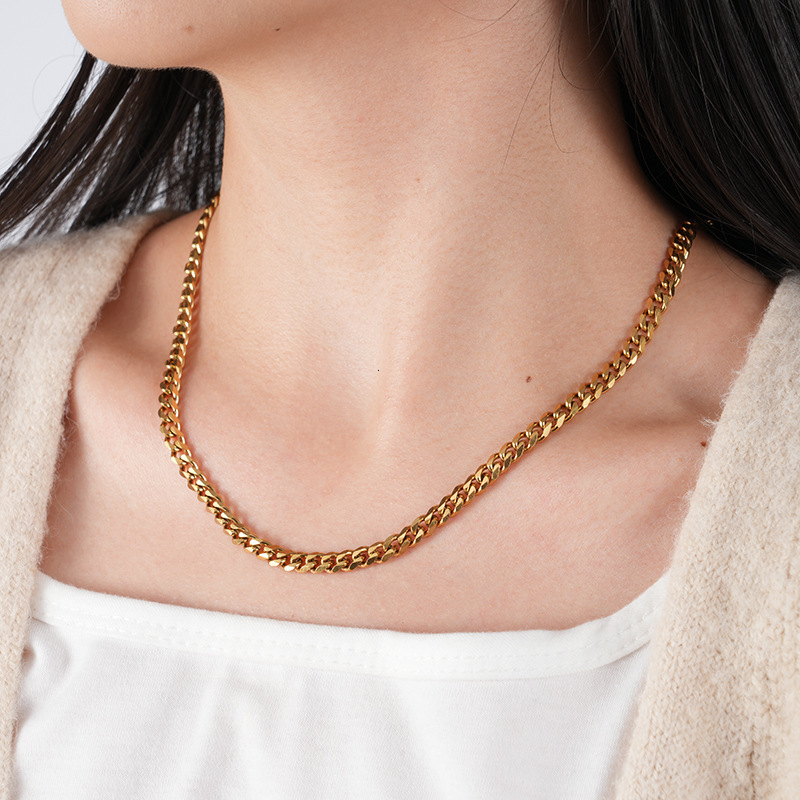 Luxury Jewelry Designer Jewelry Factory Direct Sale Chain European And American Style Cross Mirror Stainless Steel Six-sided Polished Necklace Persona