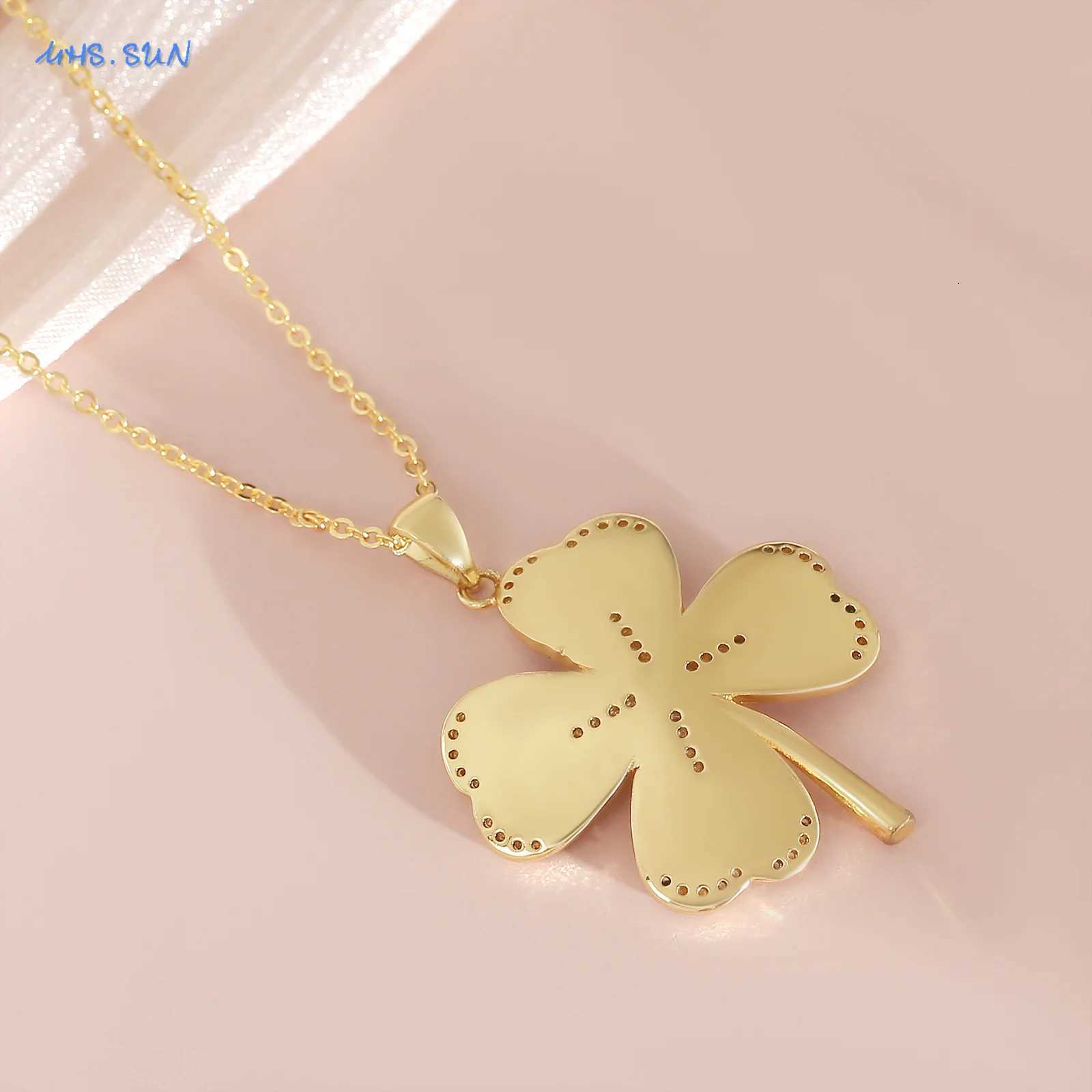 MHS.SUN Exquisite Lucky Four-af Pendant Necklace for Wen New Rantic Floral Plant Clavic Chain Jewelry Gift W250712