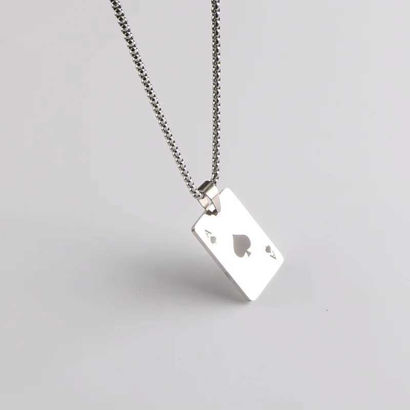 Titanium Steel Necklace Playing Card Red Spades A Love Pendant Tide Men Wen Necklace Long Sweater Chain Coup Accories W250714