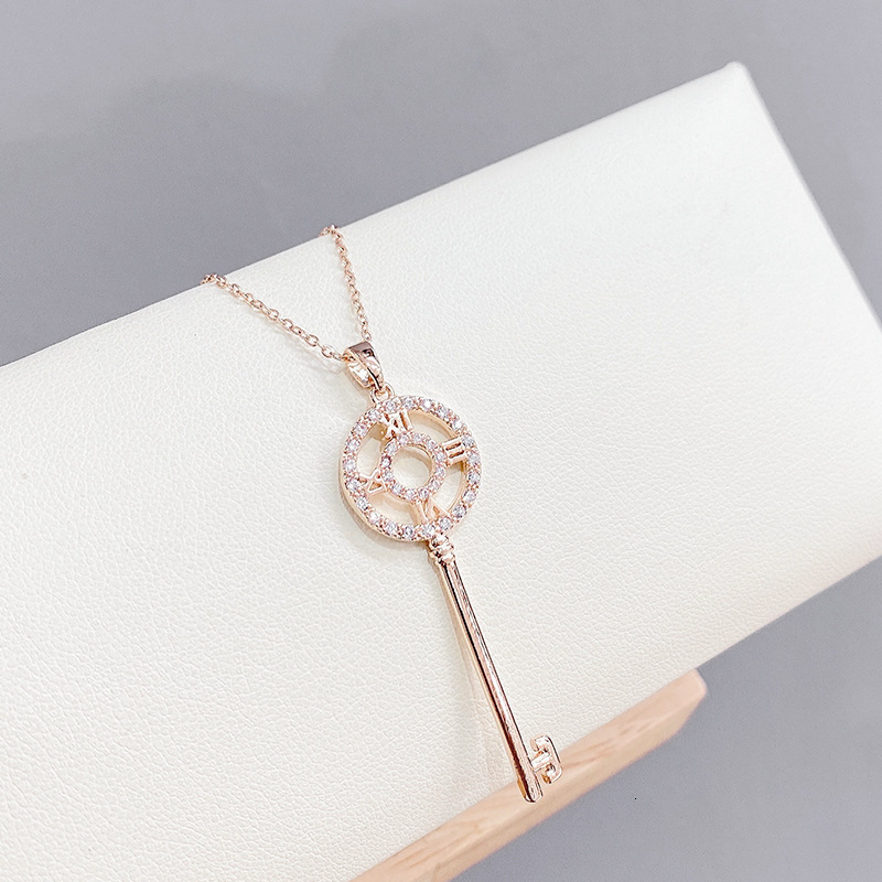 Luxury Jewelry Designer Jewelry Cross-border Source Key Necklace For Women New Style Personalized Micro-inlaid Zircon Lock Head Clavicle Chain Fashion