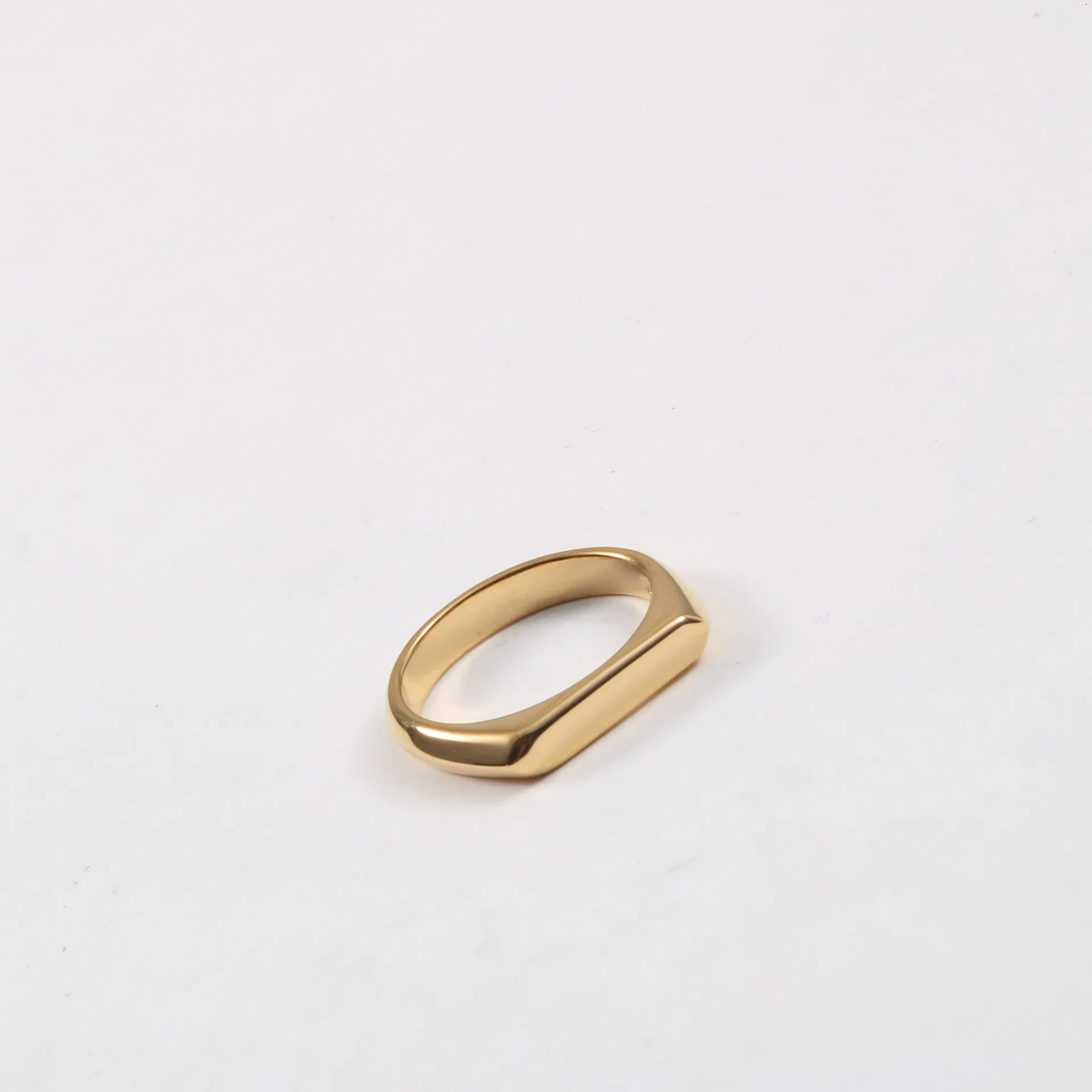 High End PVD Non Tarnish Minimalist Classic D-shaped Stainless Steel Ring Trend for Women Men 250708