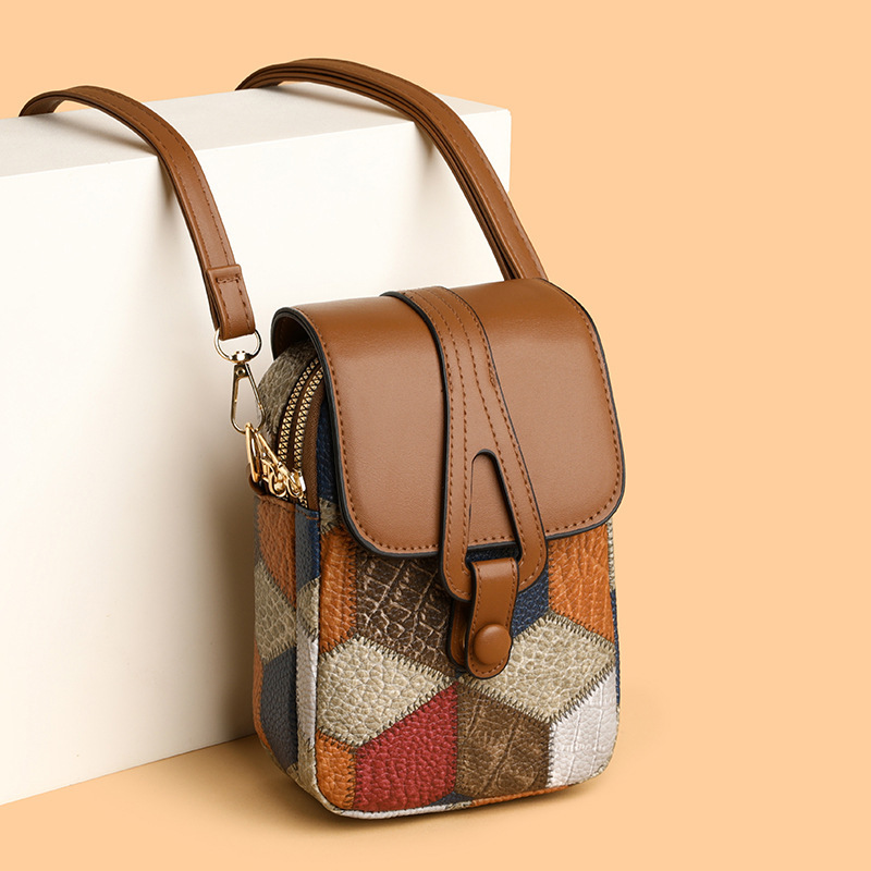 Free Shipping Designer Bag Phone Bag Crossbody Bag Zipper Shoulder Bag Versatile Fashion Vertical Exquisite Soft Leather Luxury Bag Casual Small Bag
