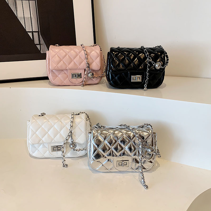 Luxury Brand Designer Bag Single Shoulder Bag Quilted Chain Solid Color Korean Style Crossbody Bag Fashion Style Simple Texture Commuting Versatile Sm