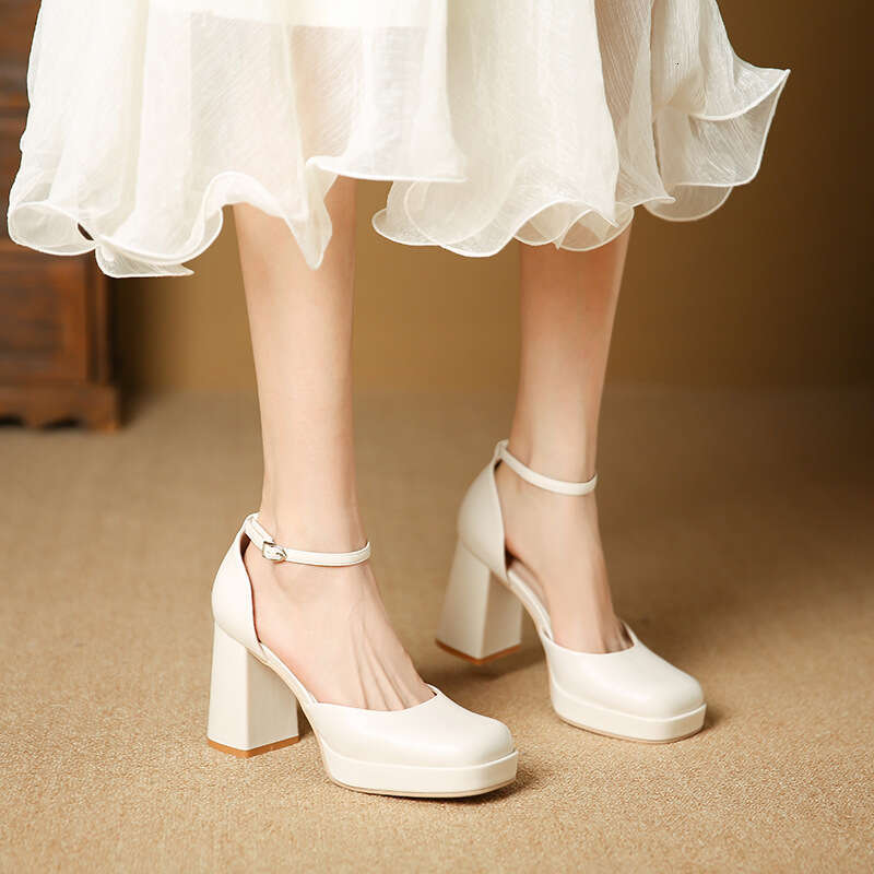 3359-1 Elegant Goddess Style Waterproof Platform Square Toe Hollow High Heels Women New Fashion One Strap Chunky Heel Single Shoes