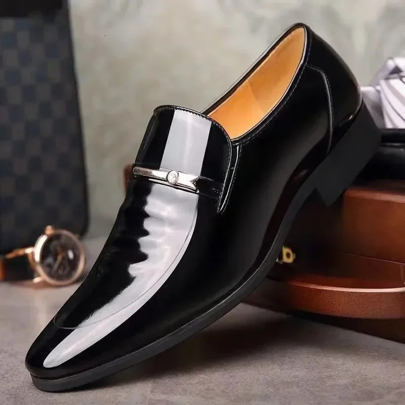 Business Oxford Leather Shoes Men Breathable Patent Leather Formal Shoes Plus Size Man Office Wedding Flats Male Black 250712