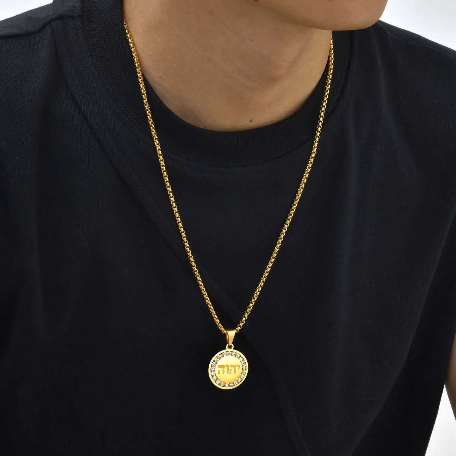 Mens Hebrew Round Necklace with Zircon Non-Fade Stainless Steel Pendant Necklace Hebrew Jewelry Gifts W250712
