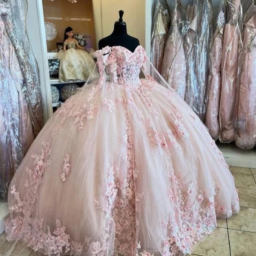 Light Pink Princess Quinceanera Dresses Floral Lace Appliques Off Shoulder Party Prom Ball Gown Swepe Train Chic Sweet 15 16 Dress Lace Appliques