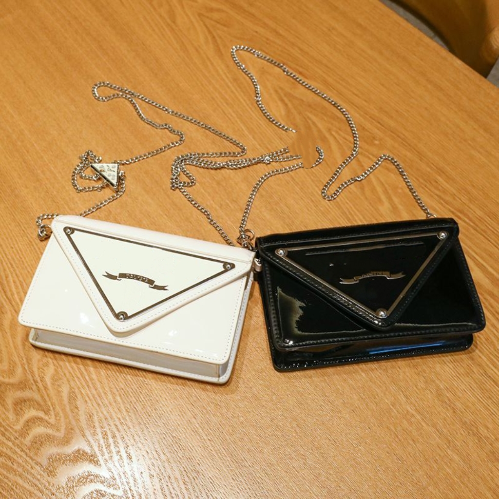 Evening Bags Designer Bags Triangle Chain Women Bags Messenger Squade Mobile phone bag fashionable and versatile letter bag