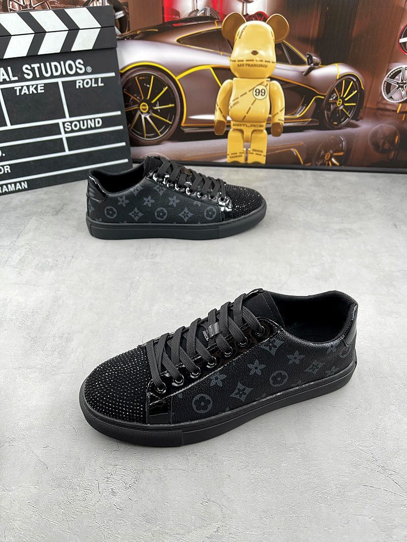 2025 new Men's Internet-famous Bestseller - Low-top Casual Shoes with Soft Sole and Leather Upper Versatile and Stylish Sneakers from Popular Str