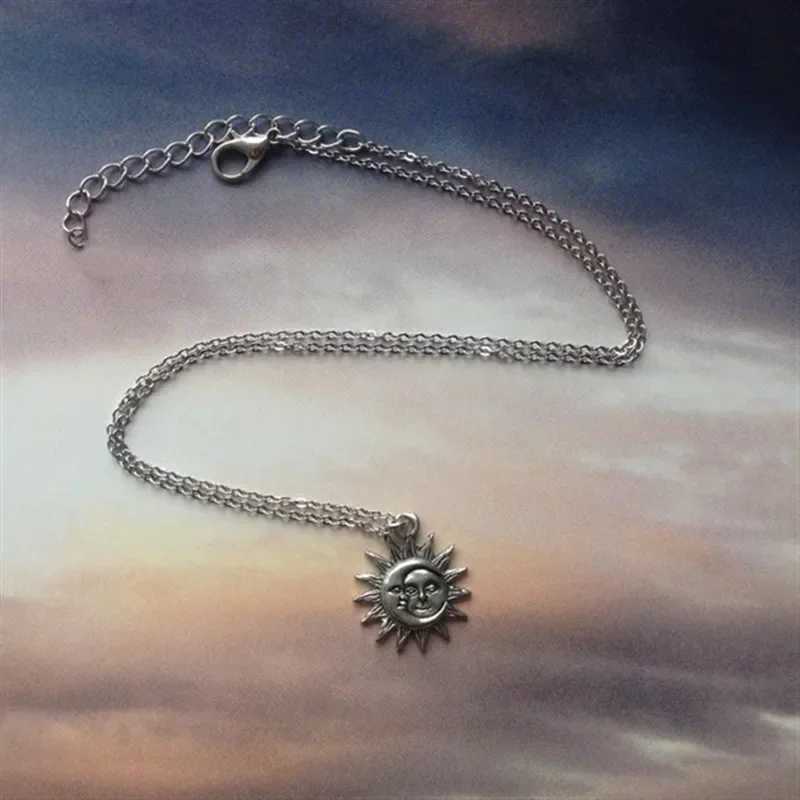 New Sun and Moon Necklace Charm Celestial Jewelry Dainty Love Friendship Satin Statement Punk Pendant Gift Fashion Wen Men W250712