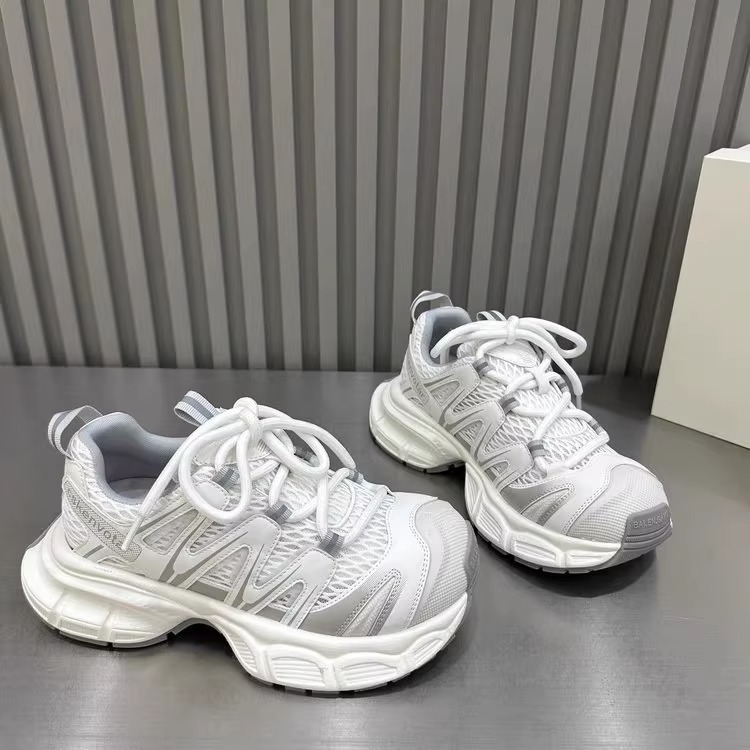 Mesh breathable dad shoes new styles for spring and summer big - head thick - sole lightweight running sports shoes for women