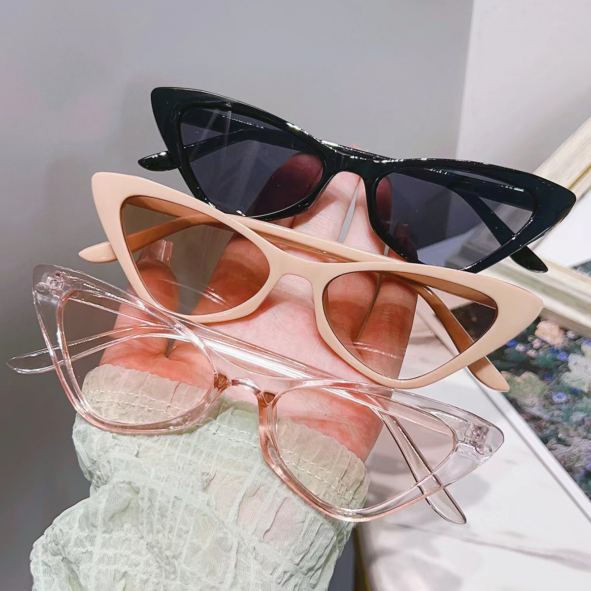 Designer's luxury glasses New European and American Fashion Sunglasses Small Frame Cat Eye Sunglasses Unisex Trendy Personality Glasses Bowknot S